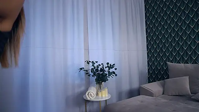 AmmyScotch online show from October 4, 2025, 4:25 am