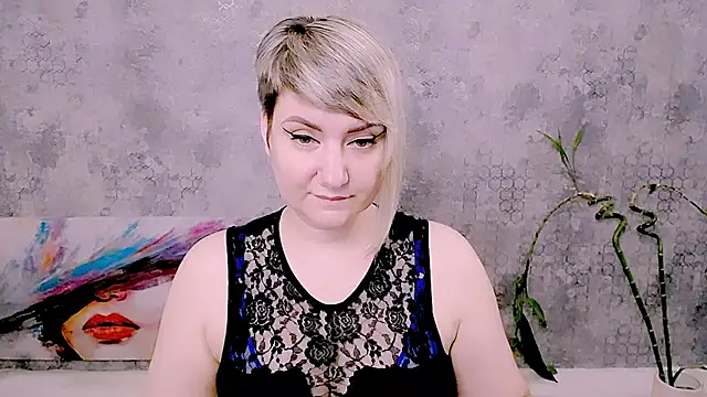 Djullia online show from June 28, 2026, 5:14 am