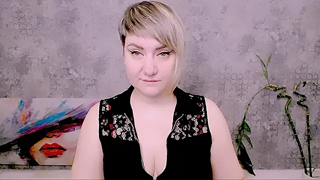 Djullia online show from February 8, 2026, 6:11 am