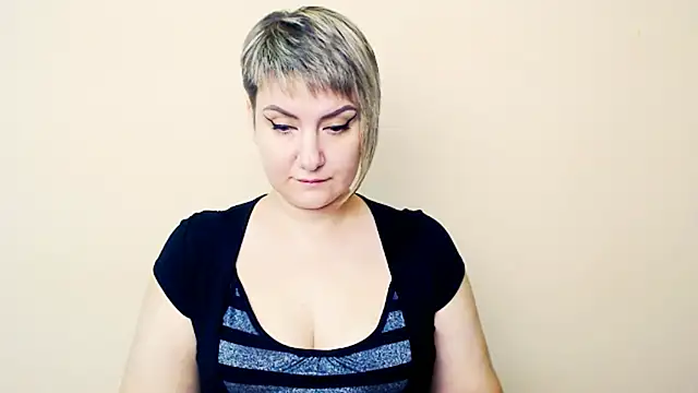 Djullia online show from October 10, 2025, 6:47 am