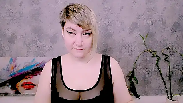 Djullia online show from May 4, 2026, 6:06 am