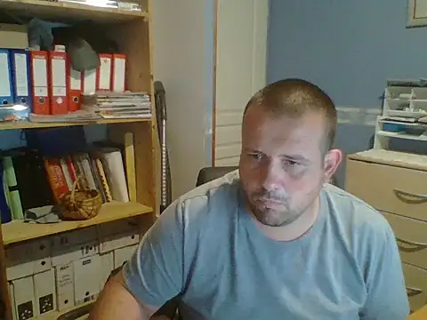 manubm03 online show from July 24, 2026, 7:37 am