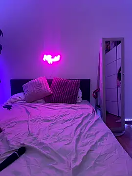 AnjaAmelia online show from November 14, 2025, 7:39 pm