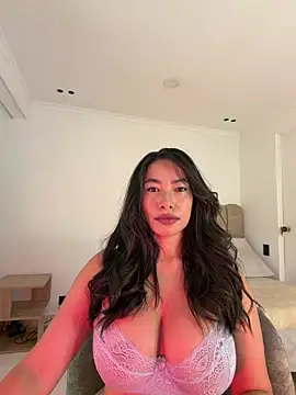 CelesteBreedlove online show from May 25, 2026, 11:36 pm