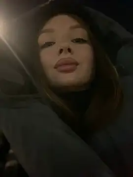 KrisMagnoly online show from February 14, 2026, 6:08 pm