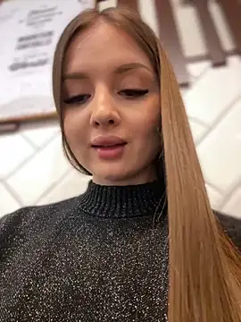 KrisMagnoly online show from January 27, 2025, 3:39 pm