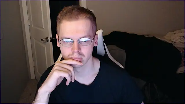 doloresman online show from February 20, 2025, 10:16 am