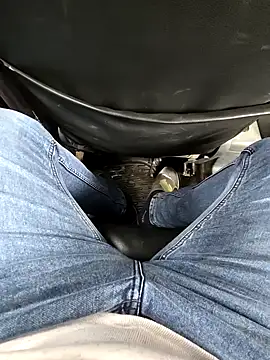 Snapshot of A4h_odin1 chatting on December 30, 2024, 7:04 am A4h odin1 online show from December 30, 2024, 7:04 am