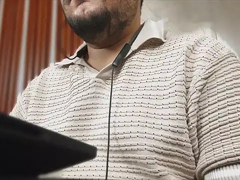 Snapshot of A4h_odin1 chatting on October 15, 2025, 8:11 am A4h odin1 online show from October 15, 2025, 8:11 am