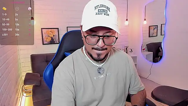 DaviidEvans  online show from September 16, 2025, 3:07 am