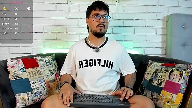 DaviidEvans  online show from November 27, 2025, 11:32 am