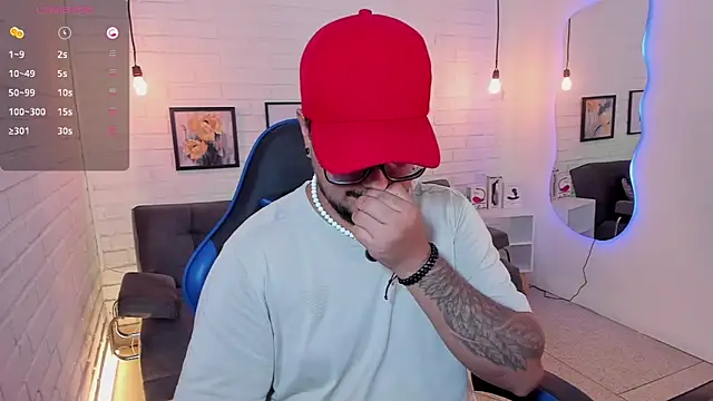 DaviidEvans  online show from September 12, 2025, 5:02 pm