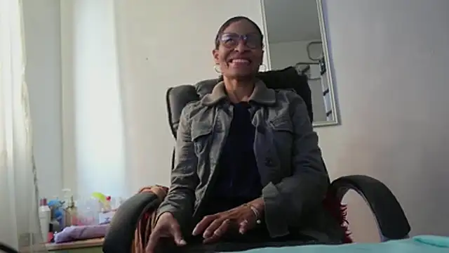 Aries Mature online show from April 30, 2026, 8:38 pm