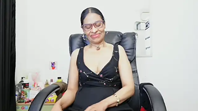 Aries Mature online show from June 11, 2026, 12:32 am