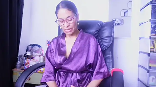 Aries Mature online show from August 3, 2026, 1:36 am