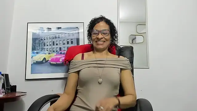 Aries Mature online show from September 17, 2025, 4:31 pm