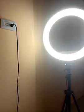 Tayra Siny online show from January 19, 2026, 4:16 am