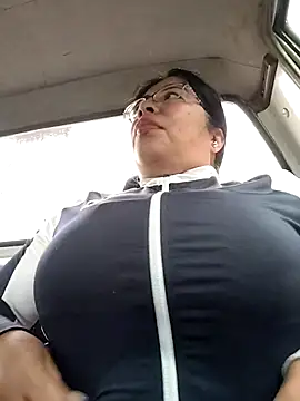   valentina18 online show from November 21, 2025, 1:21 pm