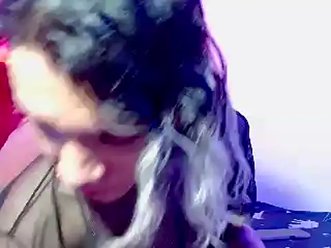 Snapshot of LAICK_01 chatting on December 15, 2024, 9:42 pm LAICK 01 online show from December 15, 2024, 9:42 pm