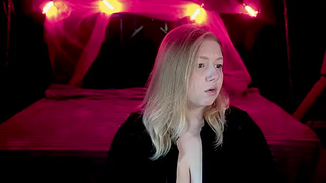 Tinker Belll online show from November 13, 2025, 2:43 pm