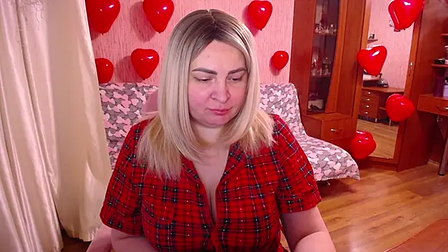 -MeowMeow online show from February 17, 2026, 1:41 pm