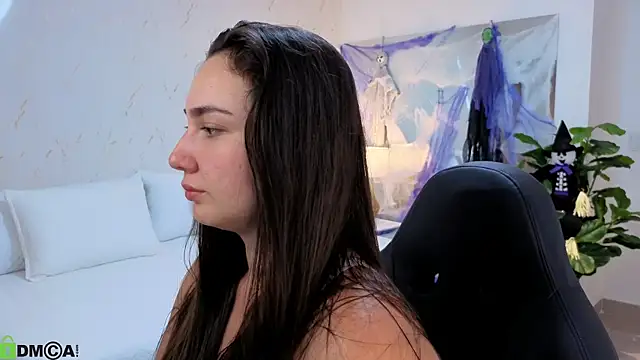 ava blue online show from October 21, 2025, 7:46 pm