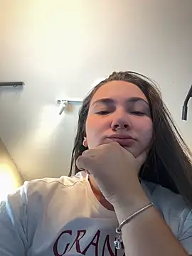 ava blue online show from August 2, 2026, 11:41 am