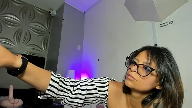 beauti wild25 online show from June 22, 2026, 7:11 pm