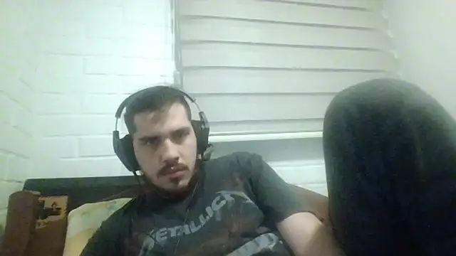 hung weeb online show from February 5, 2025, 1:47 am