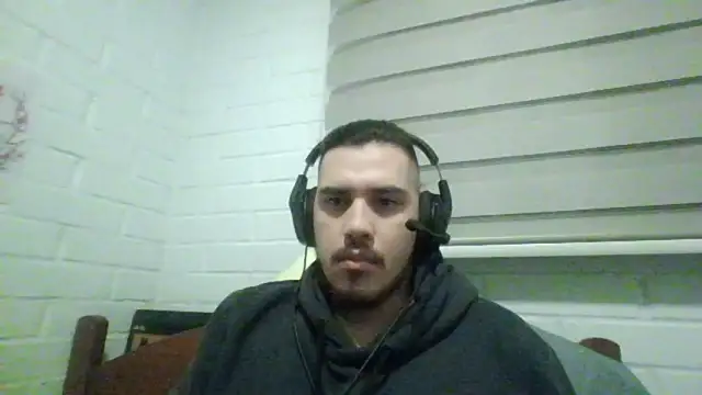 hung weeb online show from October 25, 2025, 12:43 am