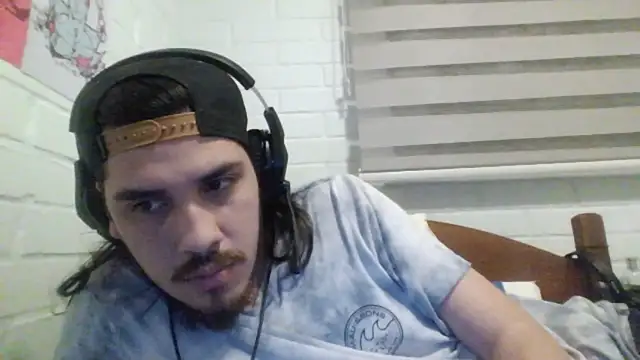 hung weeb online show from December 16, 2024, 1:10 am