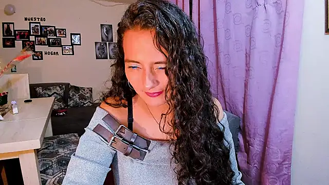 emma luxy online show from January 17, 2026, 5:33 am