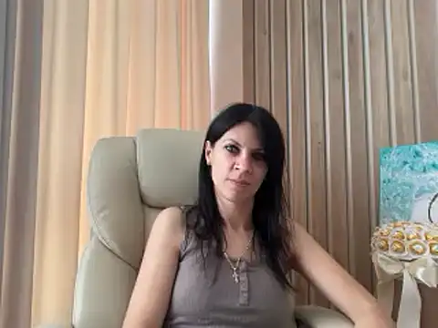 Snapshot of InjaAtHome chatting on July 25, 2026, 10:43 am InjaAtHome online show from July 25, 2026, 10:43 am