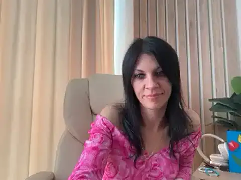 Snapshot of InjaAtHome chatting on June 22, 2026, 1:19 pm InjaAtHome online show from June 22, 2026, 1:19 pm