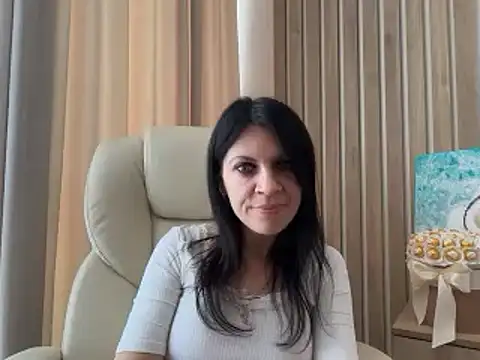 Snapshot of InjaAtHome chatting on July 28, 2026, 11:17 am InjaAtHome online show from July 28, 2026, 11:17 am