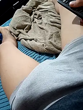 Santosgui14 online show from March 21, 2026, 12:45 am