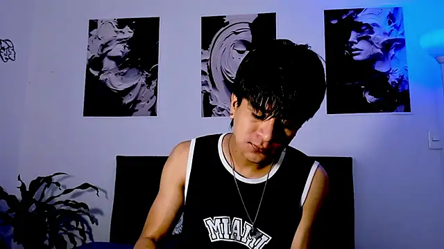 Eiden allenx online show from September 30, 2025, 1:06 pm