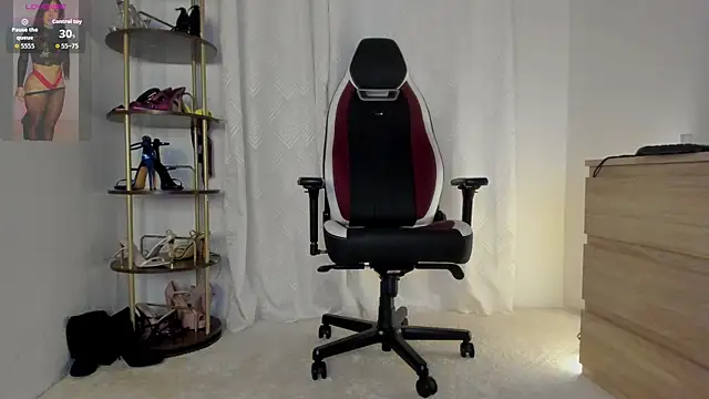 gingirel  online show from September 20, 2025, 9:47 am