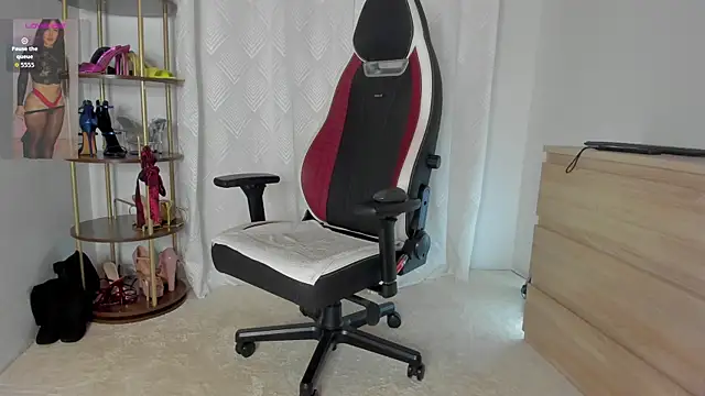 gingirel  online show from September 23, 2025, 11:17 am