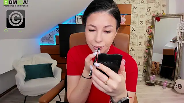 EmillyTaylor online show from June 12, 2026, 3:48 am