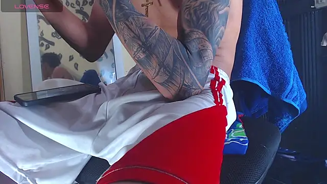 GaboReyes online show from November 8, 2025, 1:03 pm