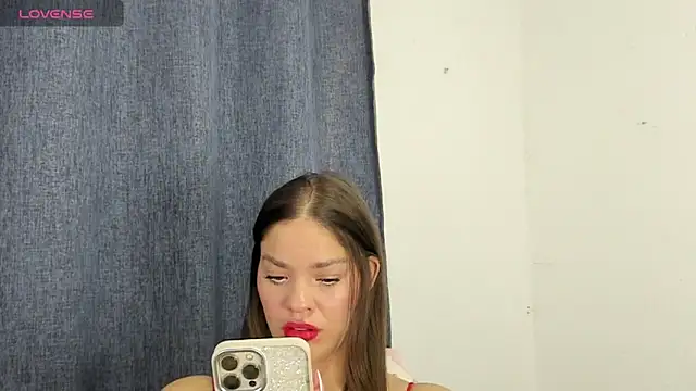 zoe69x online show from February 18, 2025, 2:49 am