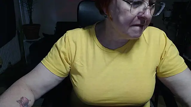 JoannaAndNeighbour online show from October 21, 2025, 2:49 pm