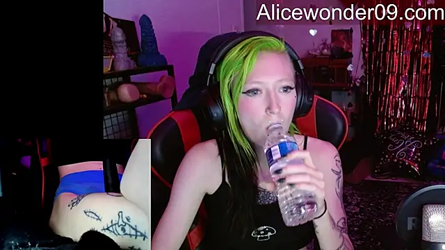 alicewonder09 online show from January 16, 2026, 5:55 am