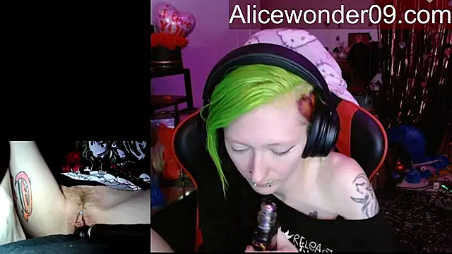 alicewonder09 online show from February 13, 2026, 6:46 am
