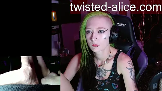 alicewonder09 online show from July 16, 2026, 3:25 am