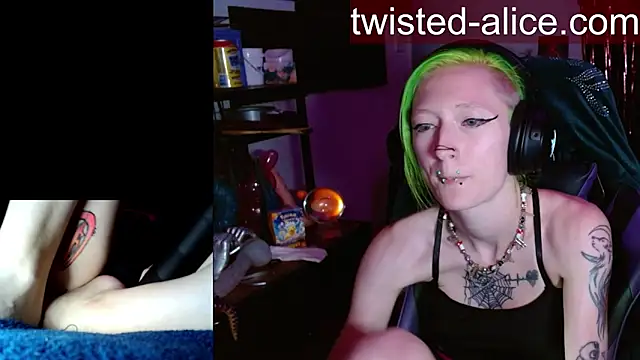Snapshot of alicewonder09 chatting on June 19, 2026, 3:12 am alicewonder09 online show from June 19, 2026, 3:12 am