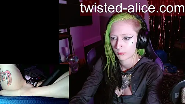 alicewonder09 online show from July 9, 2026, 3:29 am