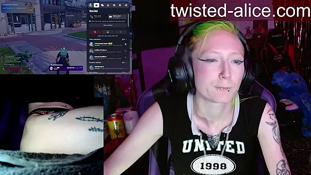 alicewonder09 online show from April 23, 2026, 3:13 am