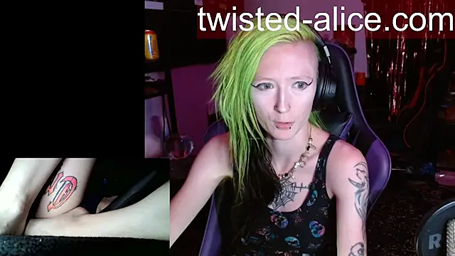 alicewonder09 online show from July 17, 2026, 3:15 am